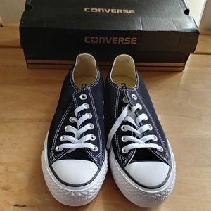 NWT Converse Low Top Black and White Sneakers